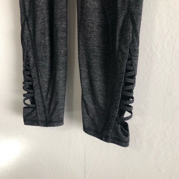 Two pairs of Athleta capri leggings size small - Picture 11 of 11